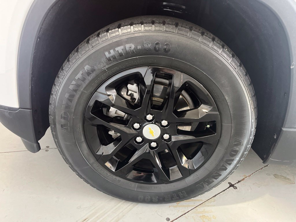 Used 2020 Chevrolet Traverse LS FWD image 15