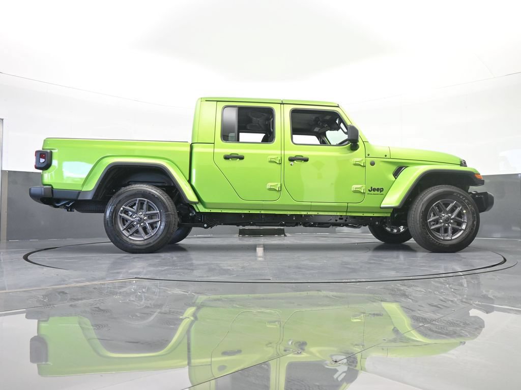 Used 2025 Jeep Gladiator Sport AWD/4WD image 56