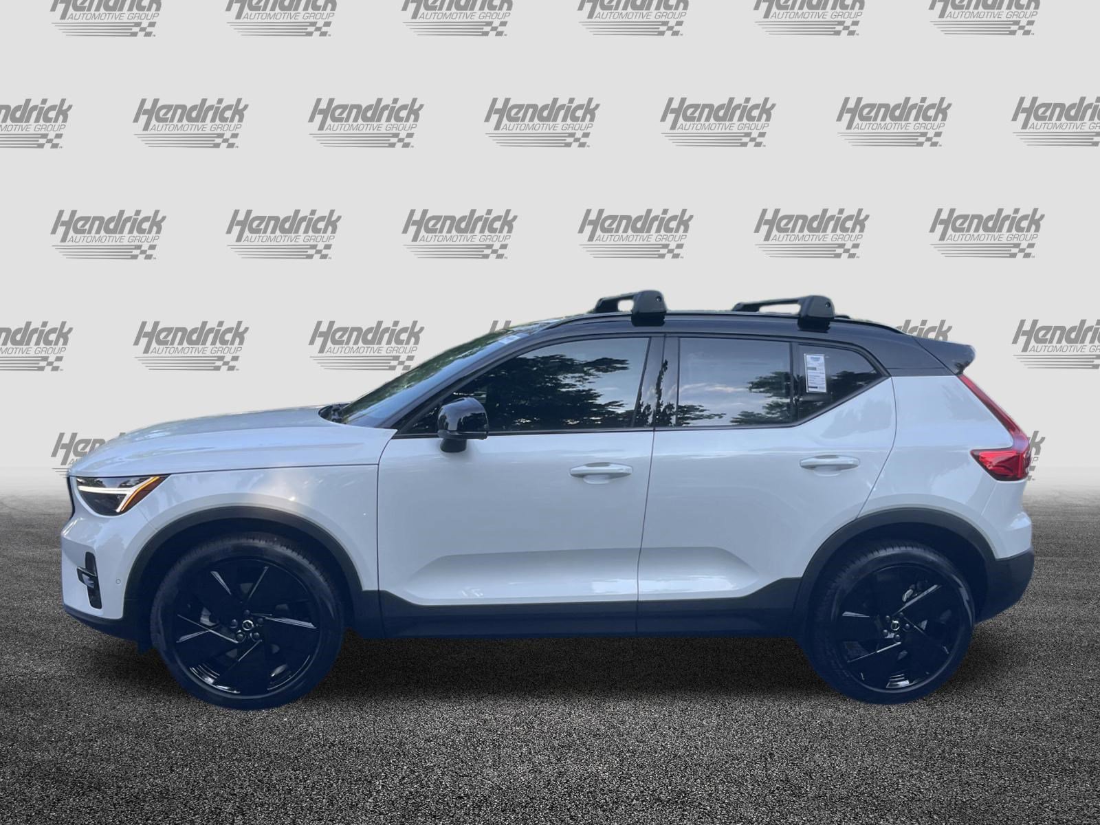 Used 2026 Volvo XC40 B5 Ultra w/ Protection Package Premier image 6