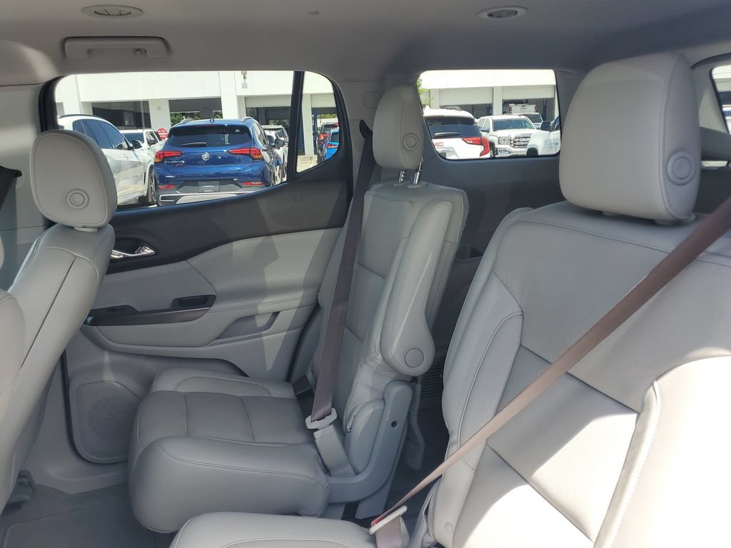 Used 2017 GMC Acadia SLT FWD image 14