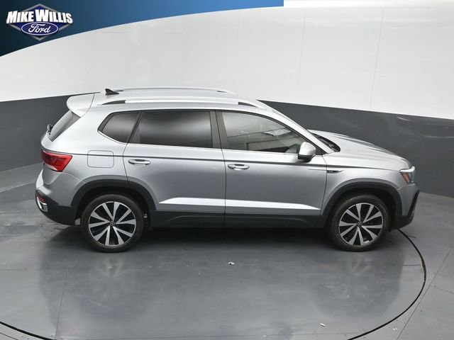 Used 2022 Volkswagen Taos SE image 16