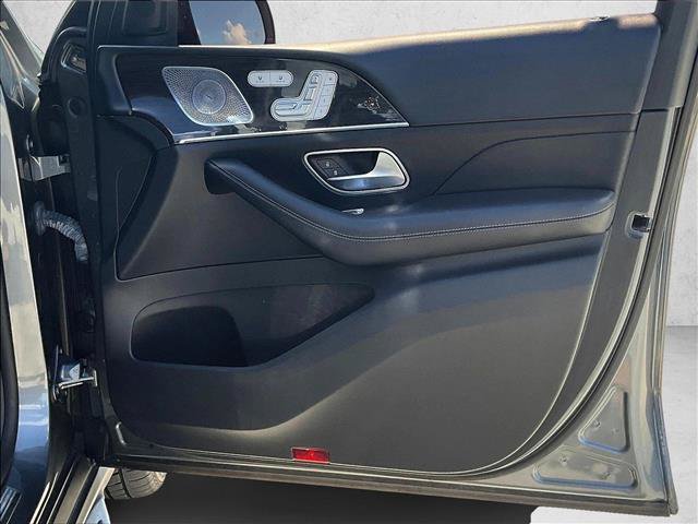Used 2021 Mercedes-Benz GLS 450 4MATIC image 19