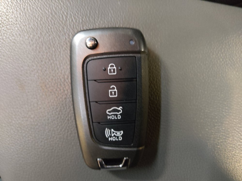 Used 2021 Hyundai Elantra SE FWD image 32