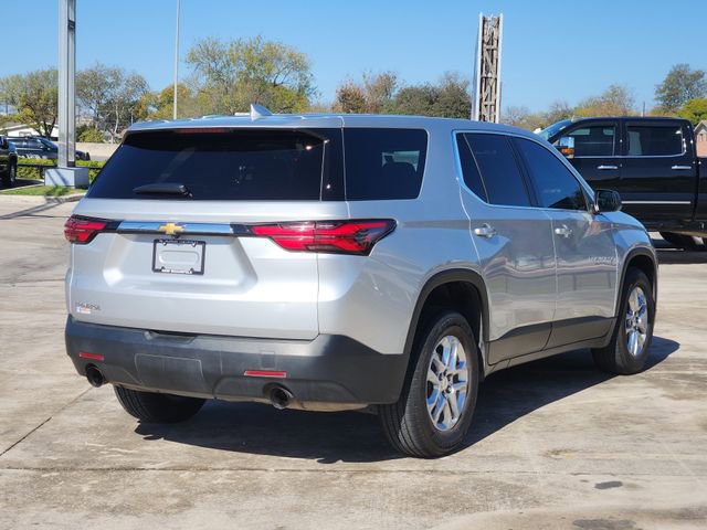 Used 2022 Chevrolet Traverse LS image 5