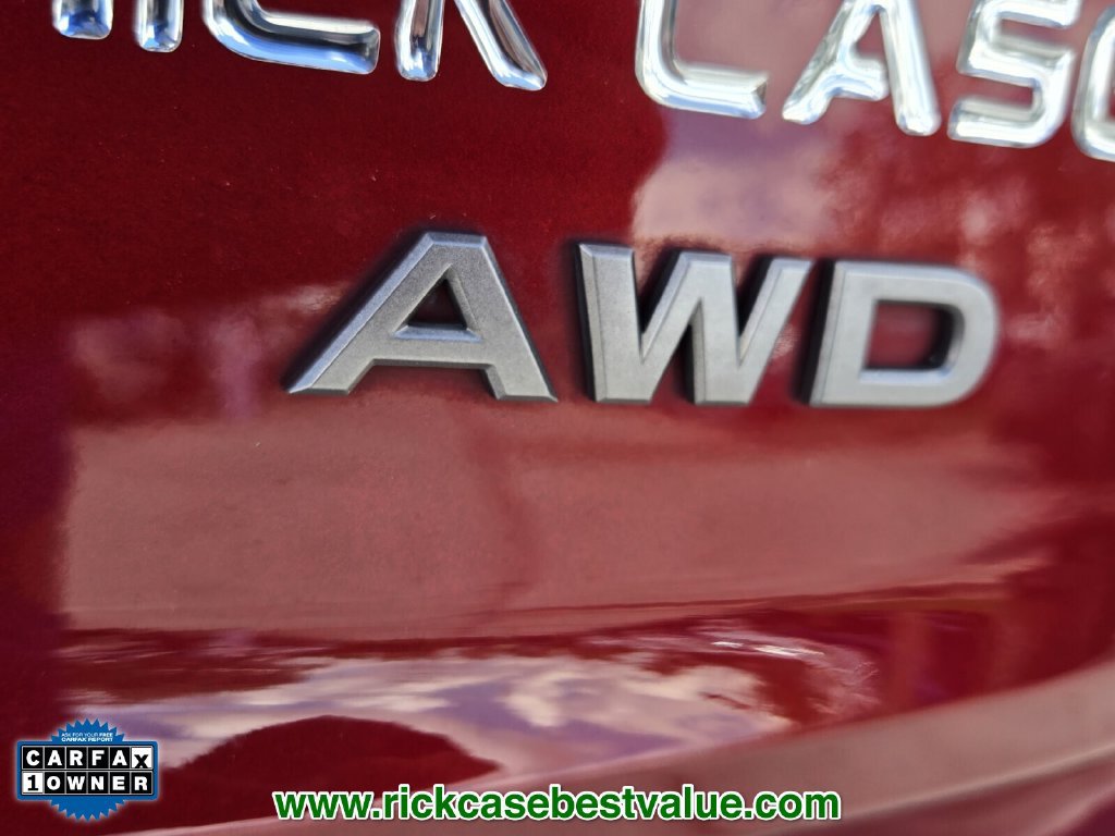 Used 2025 Nissan Rogue SV AWD/4WD image 16