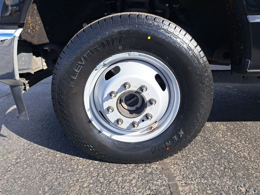 Used 2024 Ford F350 XLT image 11