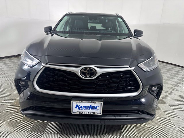 Used 2026 Toyota Highlander XLE AWD/4WD image 2