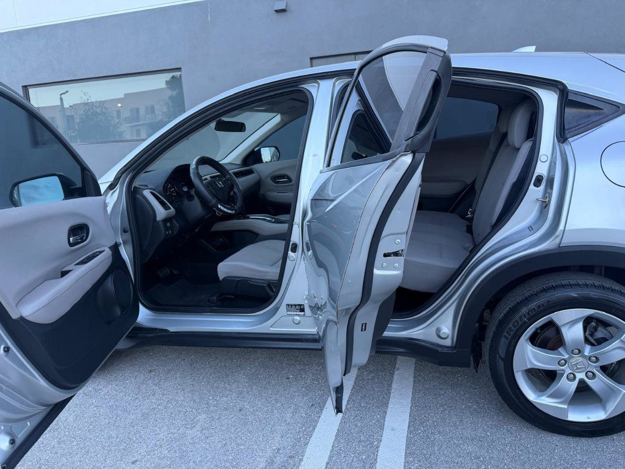 Used 2016 Honda HR-V LX image 20