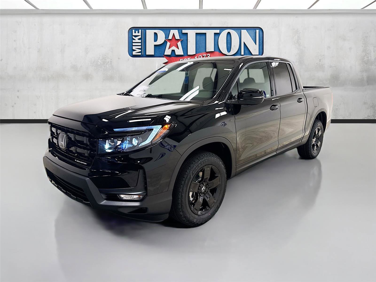 New 2026 Honda Ridgeline Black Edition image 3