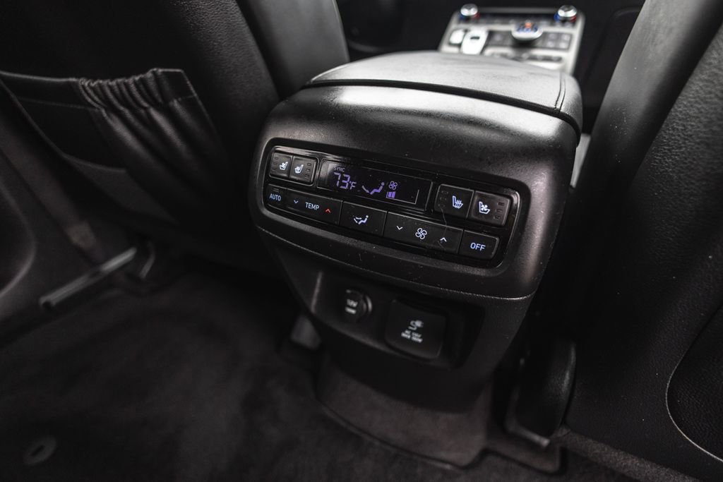 Used 2023 Hyundai Palisade SEL w/ Premium Package image 33