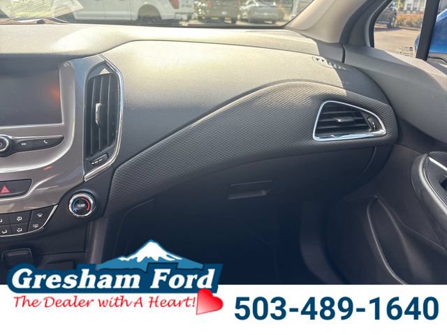 Used 2017 Chevrolet Cruze LT FWD image 22