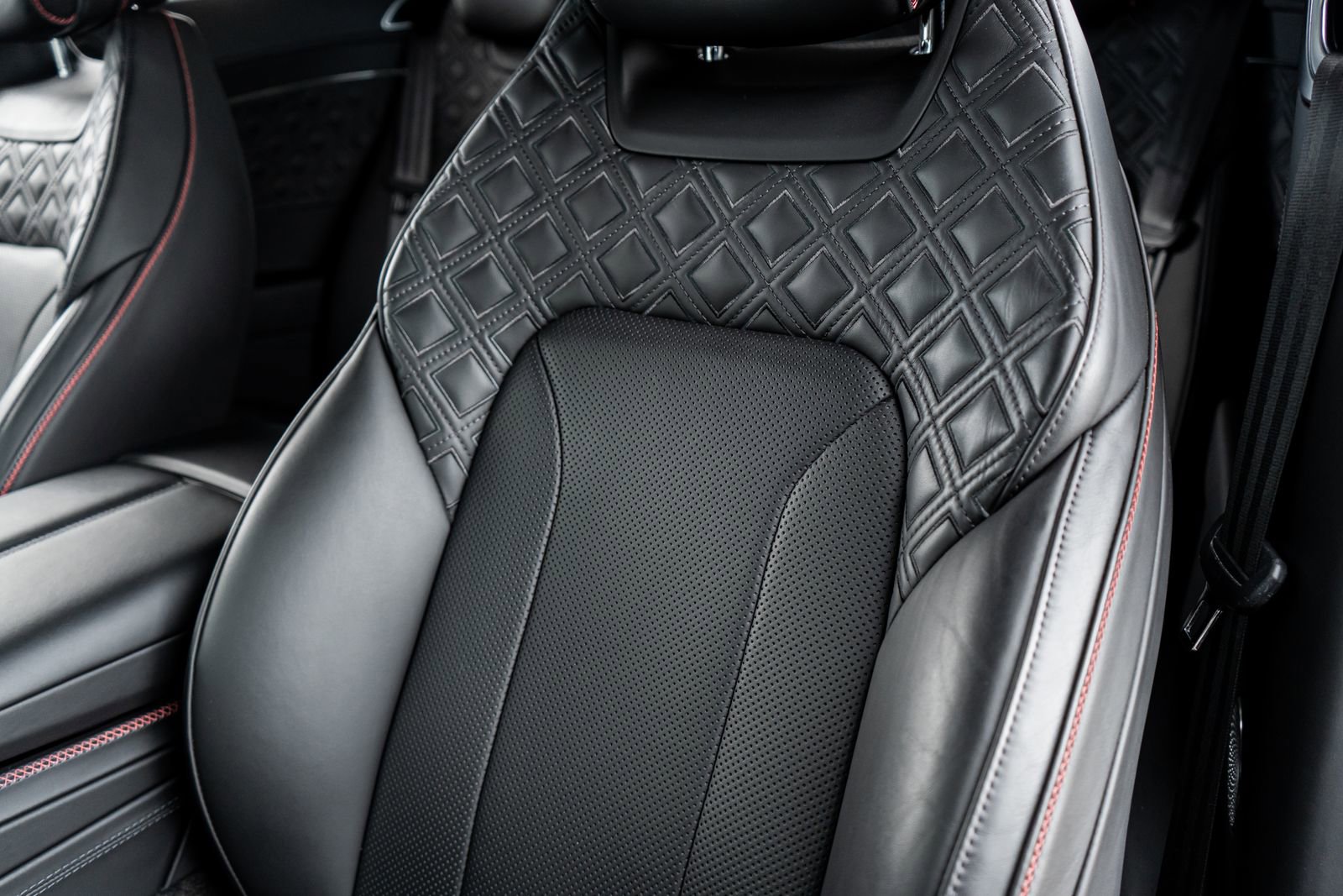 Used 2022 Bentley Continental GT image 29