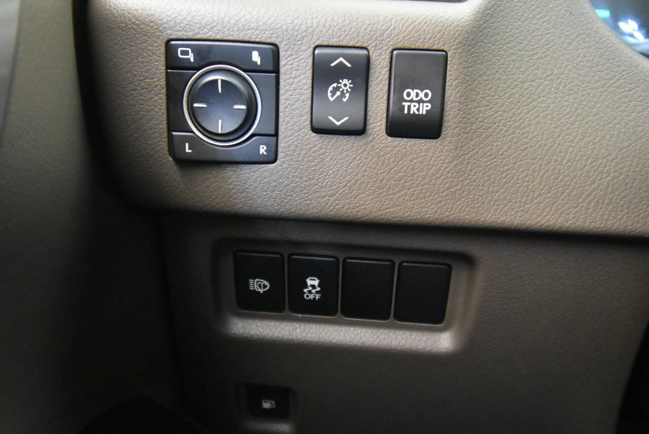 Used 2017 Lexus GX 460 Premium image 29