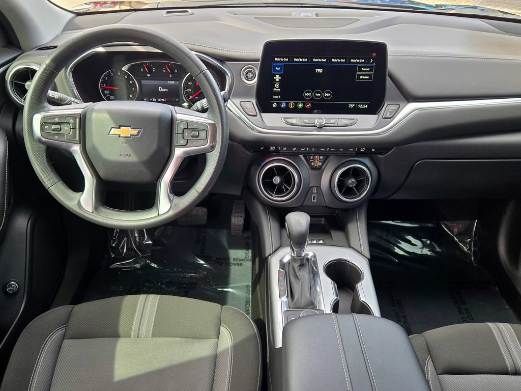 Used 2024 Chevrolet Blazer LT w/ Convenience Package FWD image 27