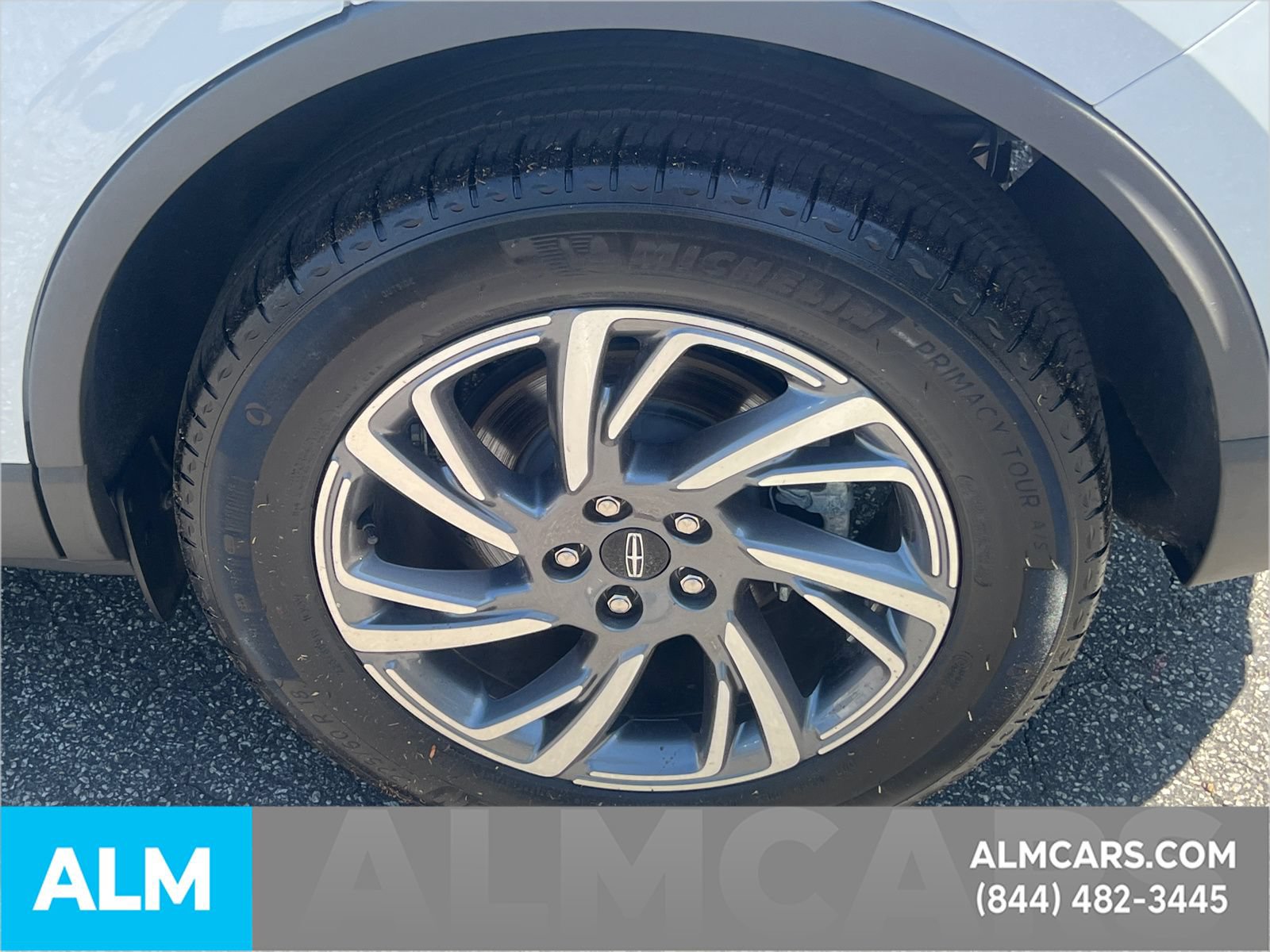 Used 2025 Lincoln Corsair AWD w/ Equipment Group 101A image 23