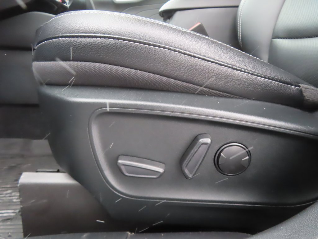 Used 2022 Ford Escape SEL image 6