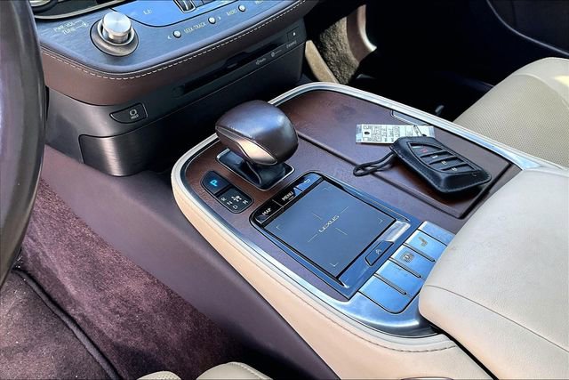 Used 2018 Lexus LS 500 w/ Accessory Package (Z2) image 13