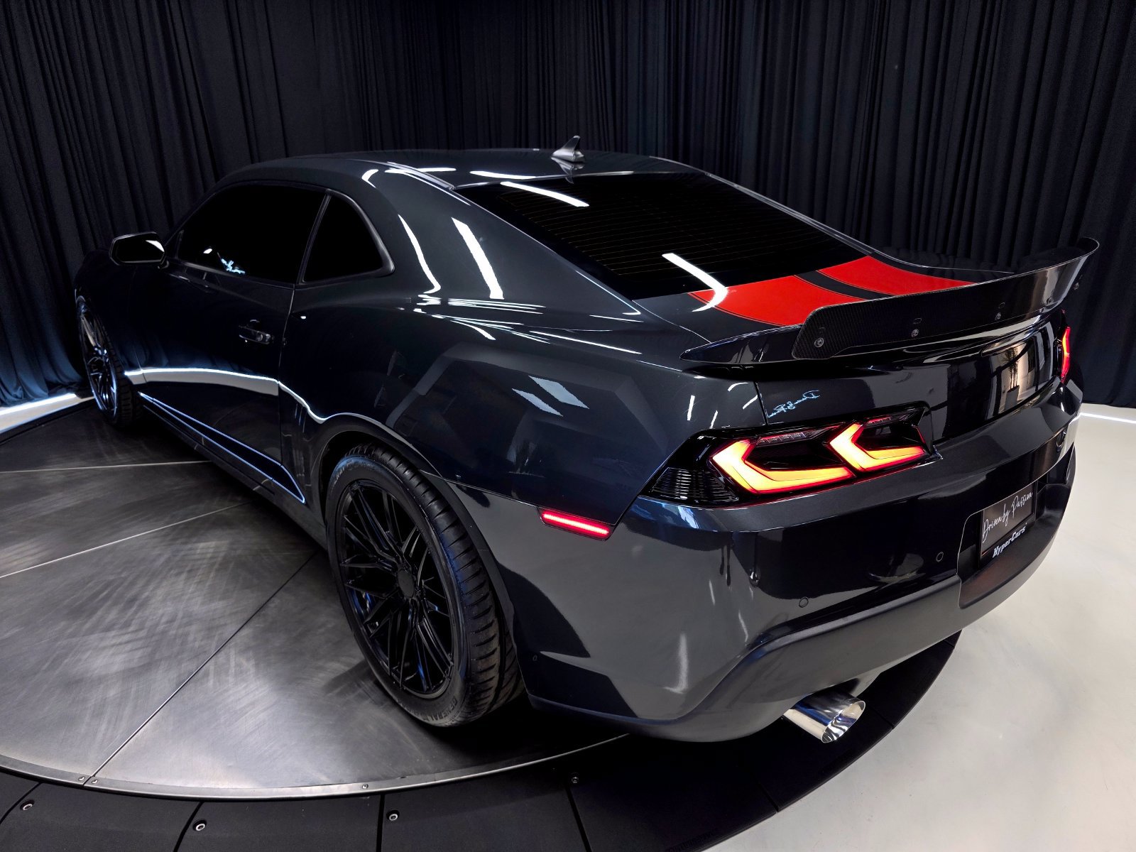 Used 2015 Chevrolet Camaro SS RWD image 50