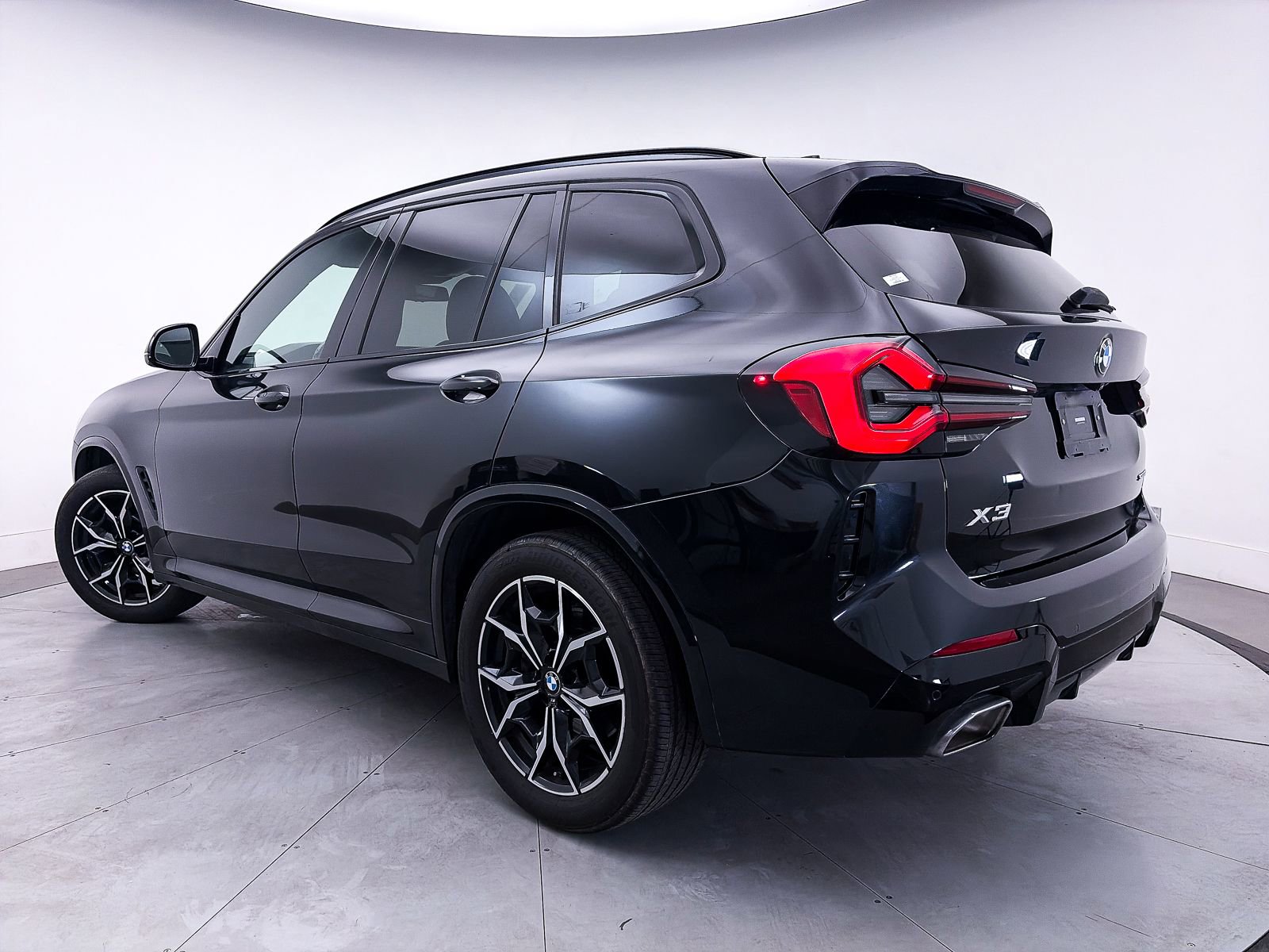 Used 2022 BMW X3 sDrive30i w/ M Sport Package 2 RWD image 2