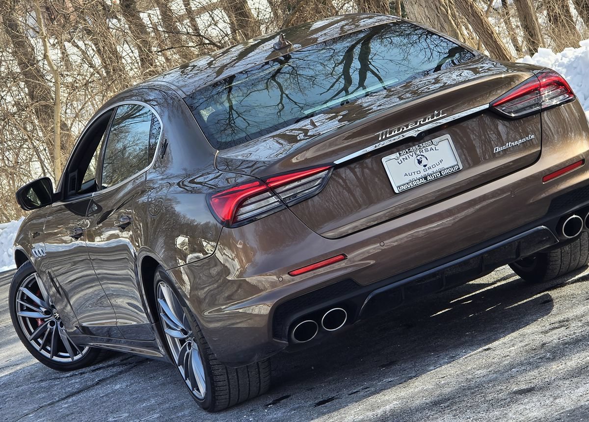 Used 2022 Maserati Quattroporte Modena RWD image 60