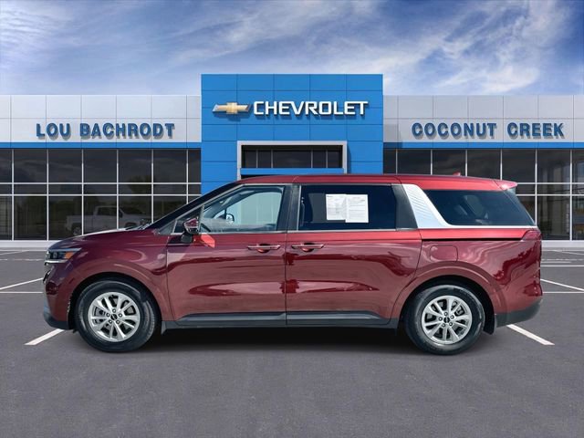 Used 2024 Kia Carnival LX image 5