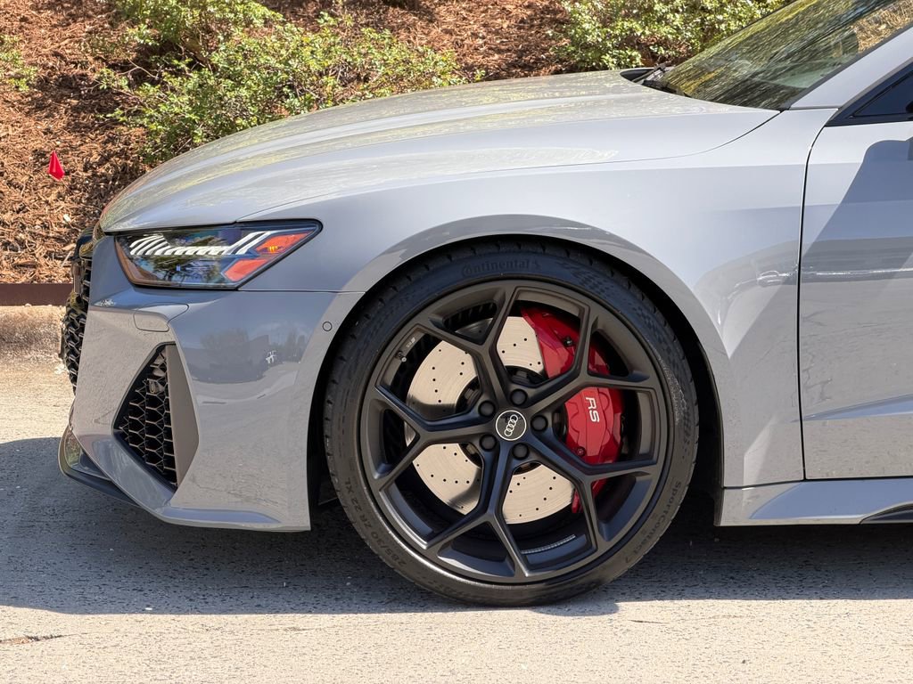 Used 2025 Audi RS 7 Performance image 10