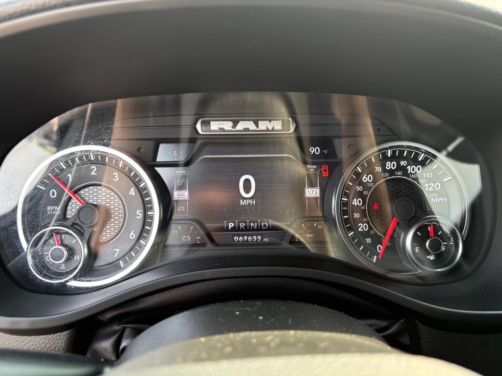 Used 2024 RAM 1500 Laramie AWD/4WD image 24