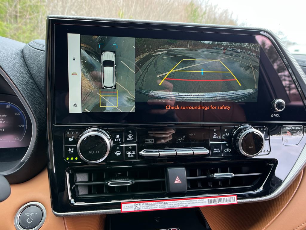 New 2026 Toyota Highlander Platinum image 18