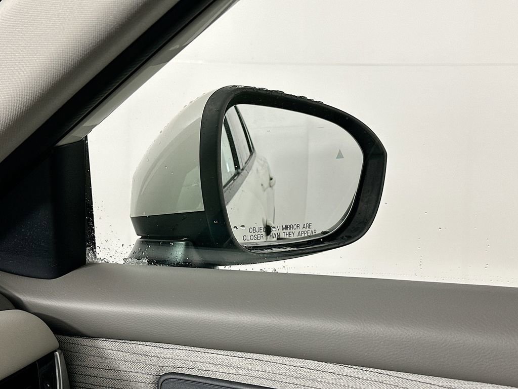 Used 2021 Nissan Rogue SV image 25