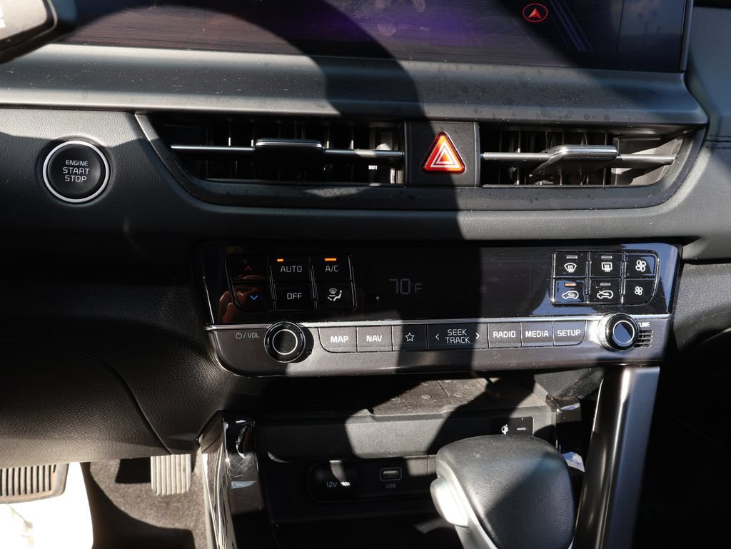 Certified 2024 Kia Seltos SX AWD/4WD image 30