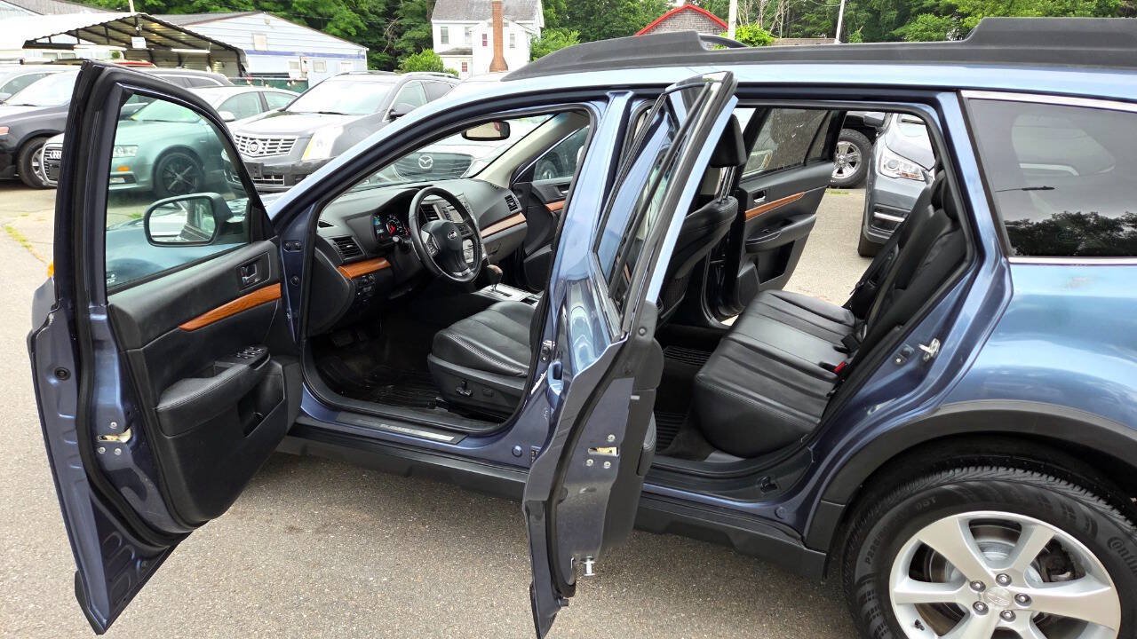 Used 2013 Subaru Outback 2.5i Limited w/ Moonroof Pkg AWD/4WD image 24