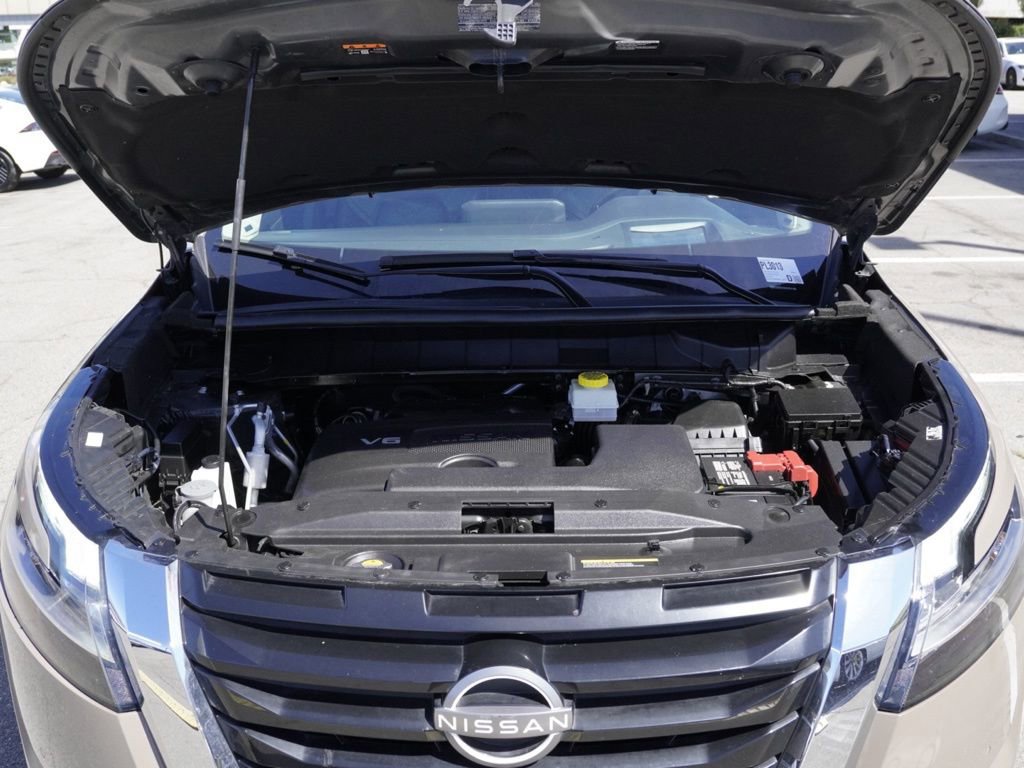 Certified 2023 Nissan Pathfinder Platinum w/ Cargo Package FWD image 24