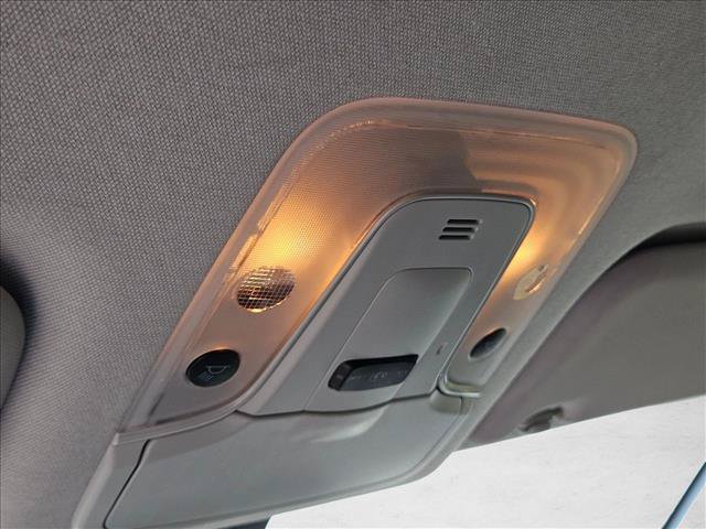 Used 2017 Toyota Prius Two w/ Prius Two Safety Plus Package FWD image 13