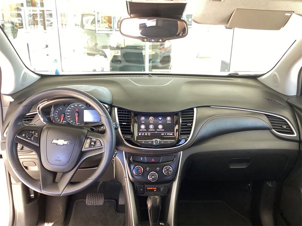 Certified 2022 Chevrolet Trax LS w/ Tint and Cruise Package image 20