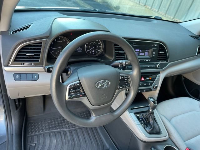 Used 2018 Hyundai Elantra SE w/ Cargo Package FWD image 23