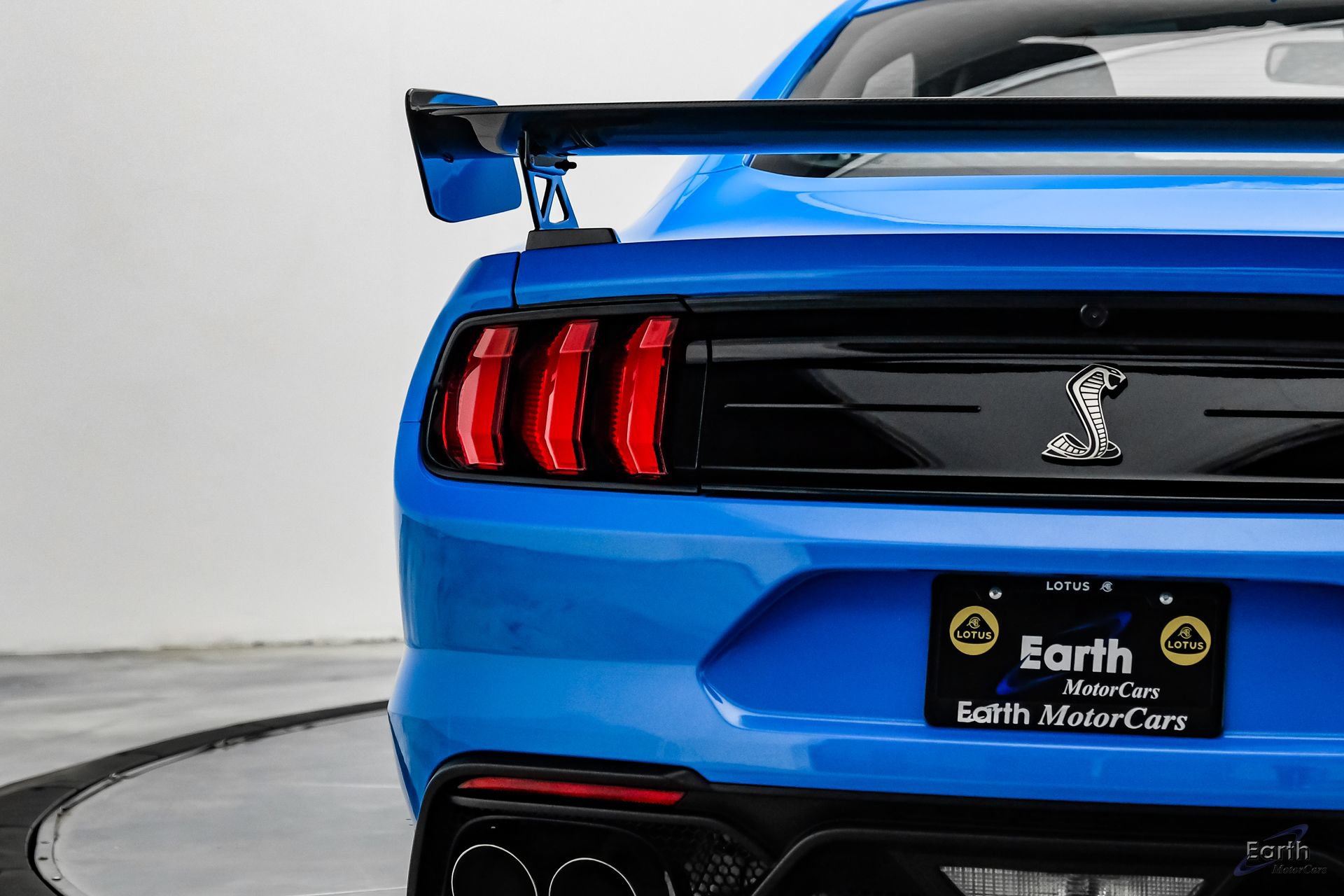Used 2022 Ford Mustang Shelby GT500 w/ Carbon Fiber Track Pack RWD image 17