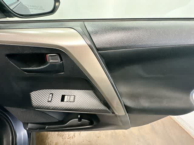 Used 2014 Toyota RAV4 LE AWD/4WD image 20