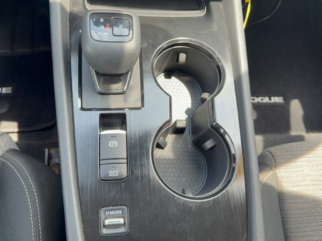 Used 2022 Nissan Rogue SV FWD image 23