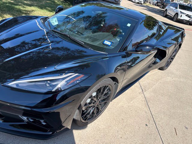 Used 2024 Chevrolet Corvette Stingray Coupe w/ 1LT RWD image 2