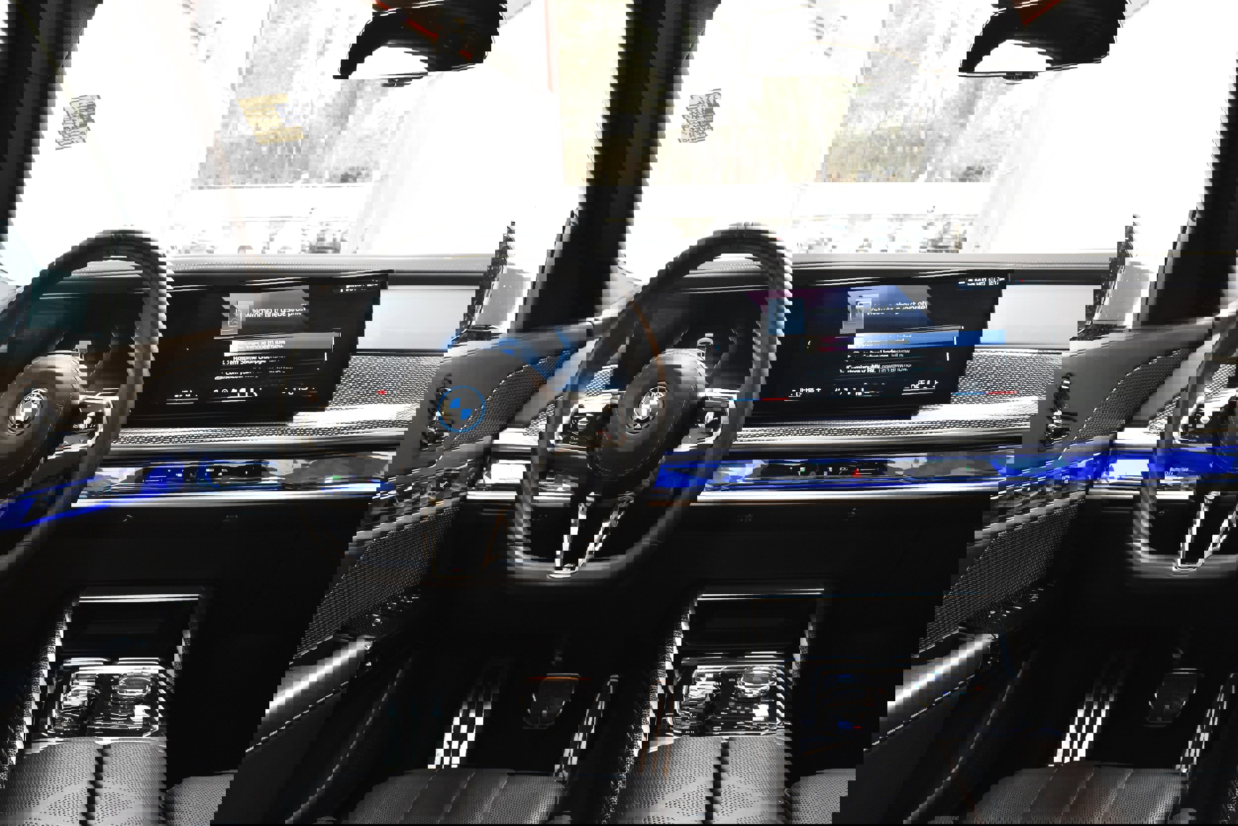 Used 2023 BMW i7 xDrive60 image 33