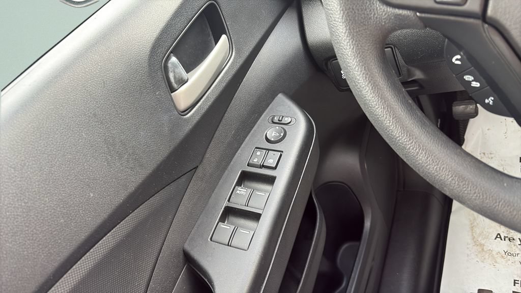 Used 2014 Honda CR-V LX image 17