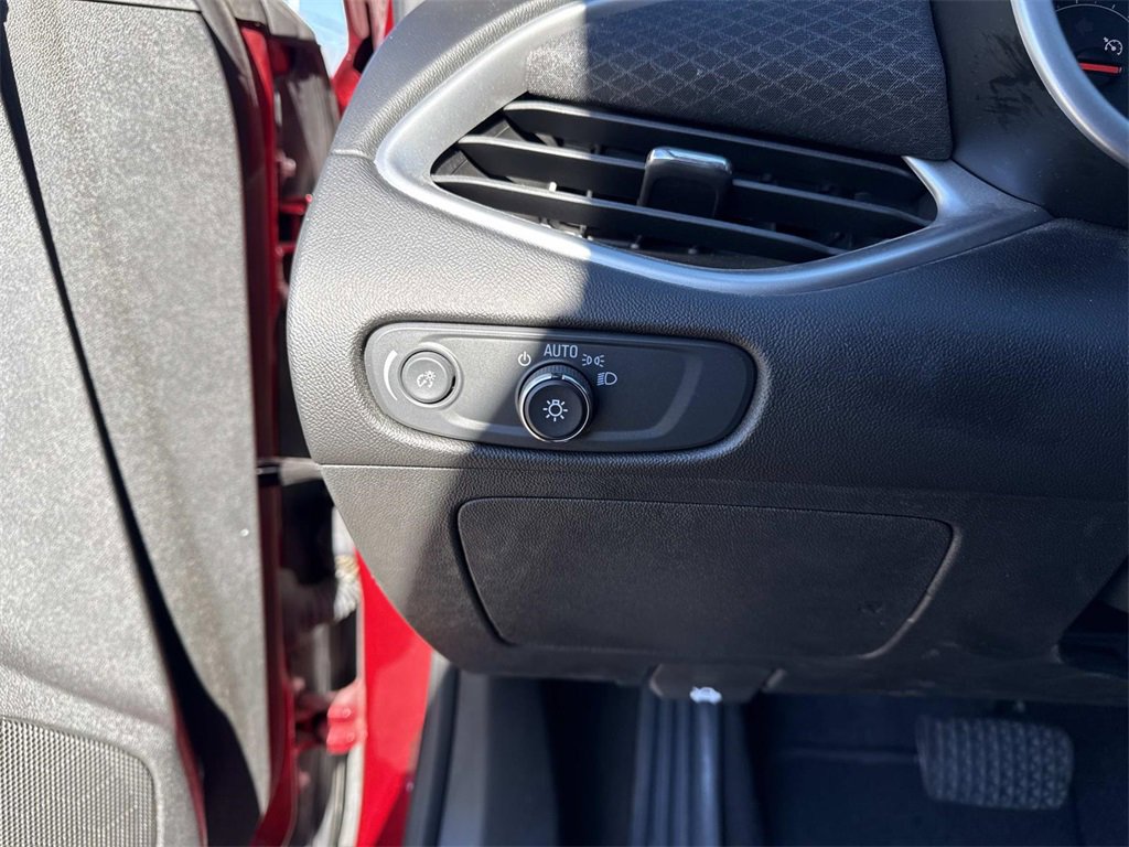 Used 2023 Chevrolet Malibu LT image 12