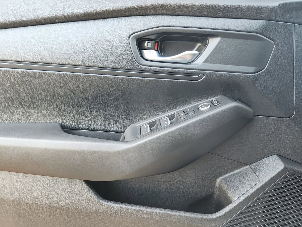 Used 2023 Honda Accord LX image 22