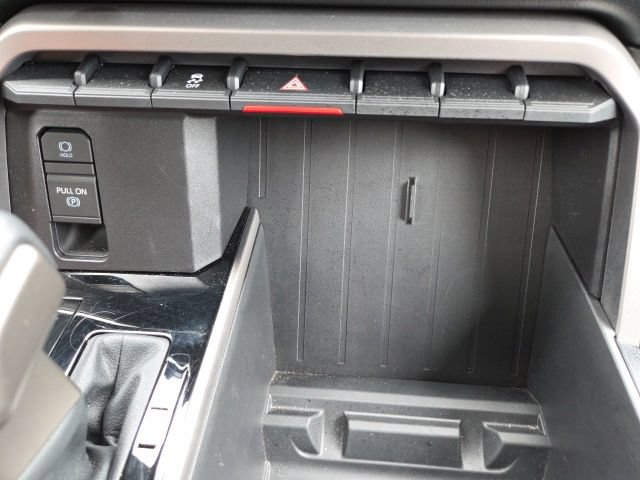 Used 2026 Toyota Tundra SR5 AWD/4WD image 16