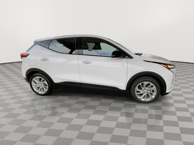 New 2027 Chevrolet Bolt LT w/ Comfort Package FWD image 9