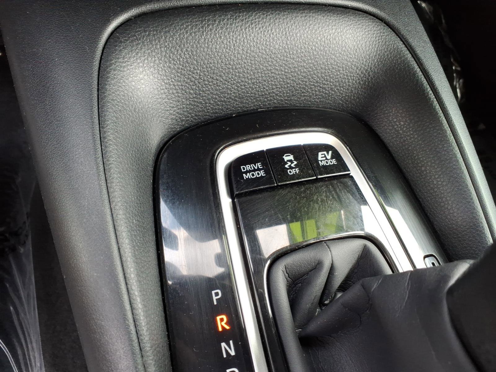 Certified 2020 Toyota Corolla LE image 17