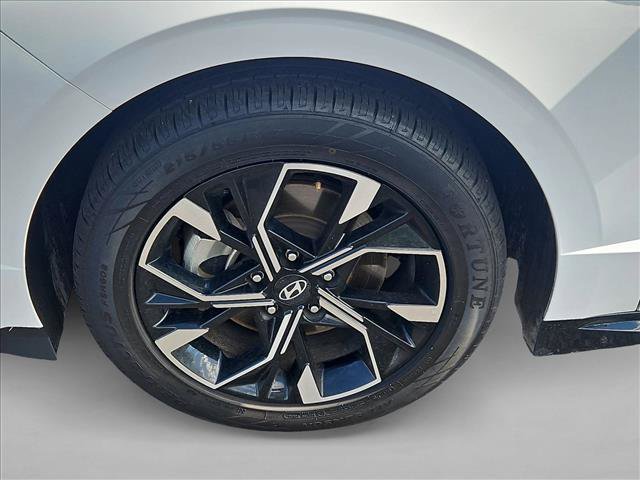 Used 2025 Hyundai Sonata SEL FWD image 21