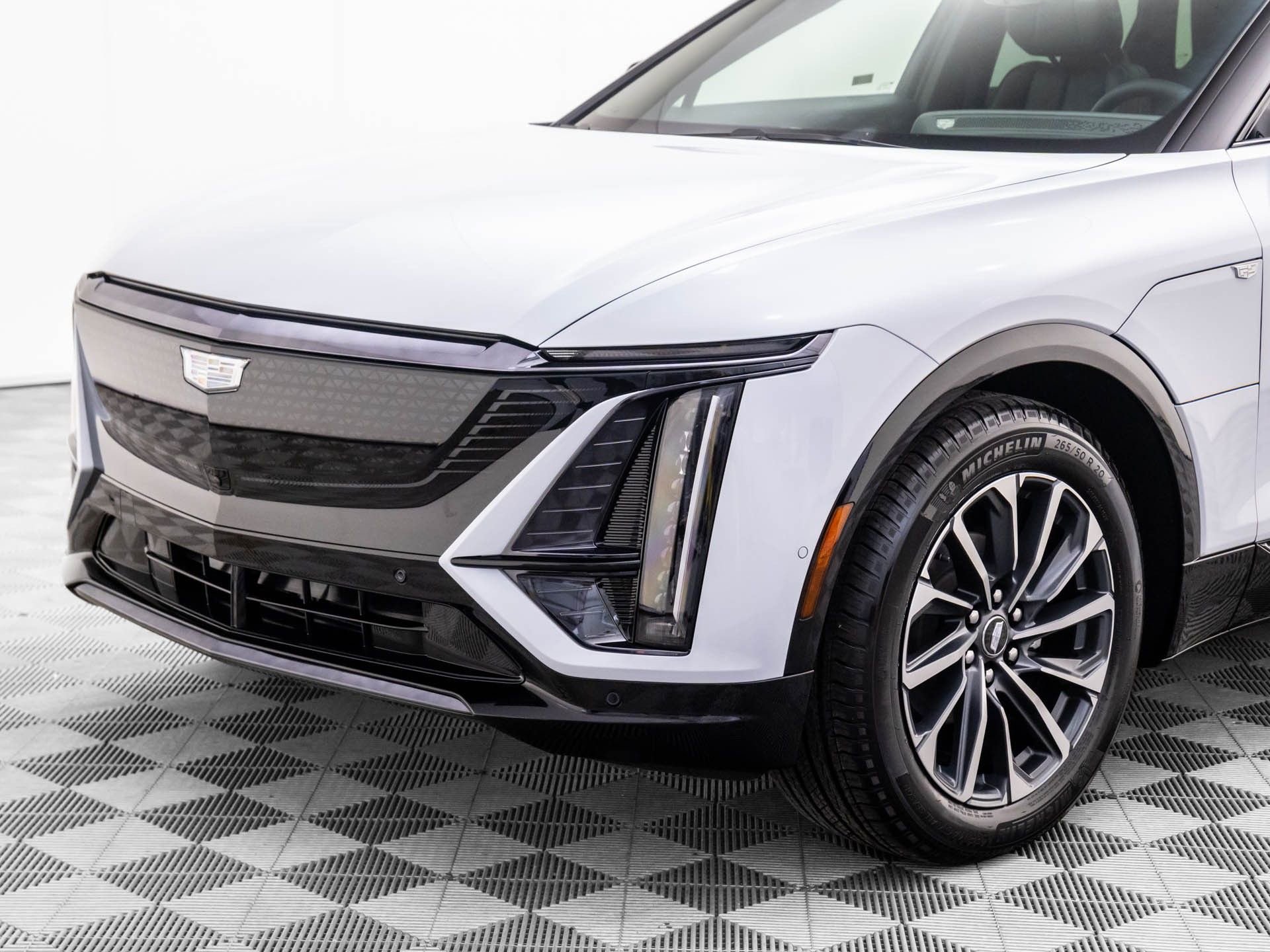 New 2026 Cadillac Lyriq Sport image 34