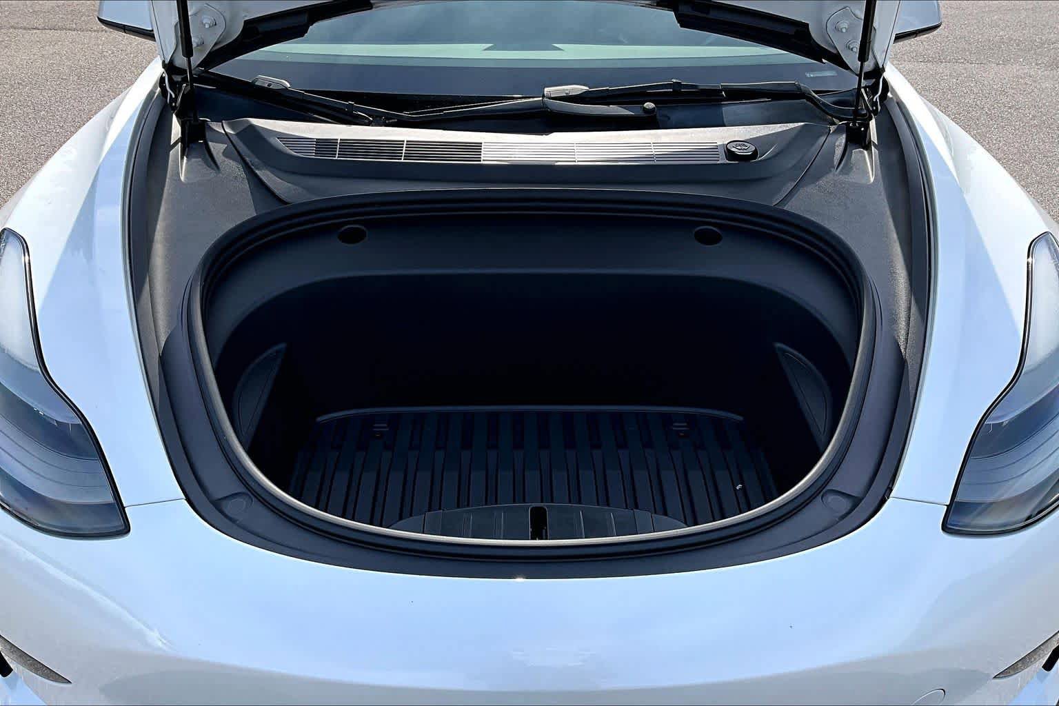 Used 2023 Tesla Model 3 Standard Range RWD image 33