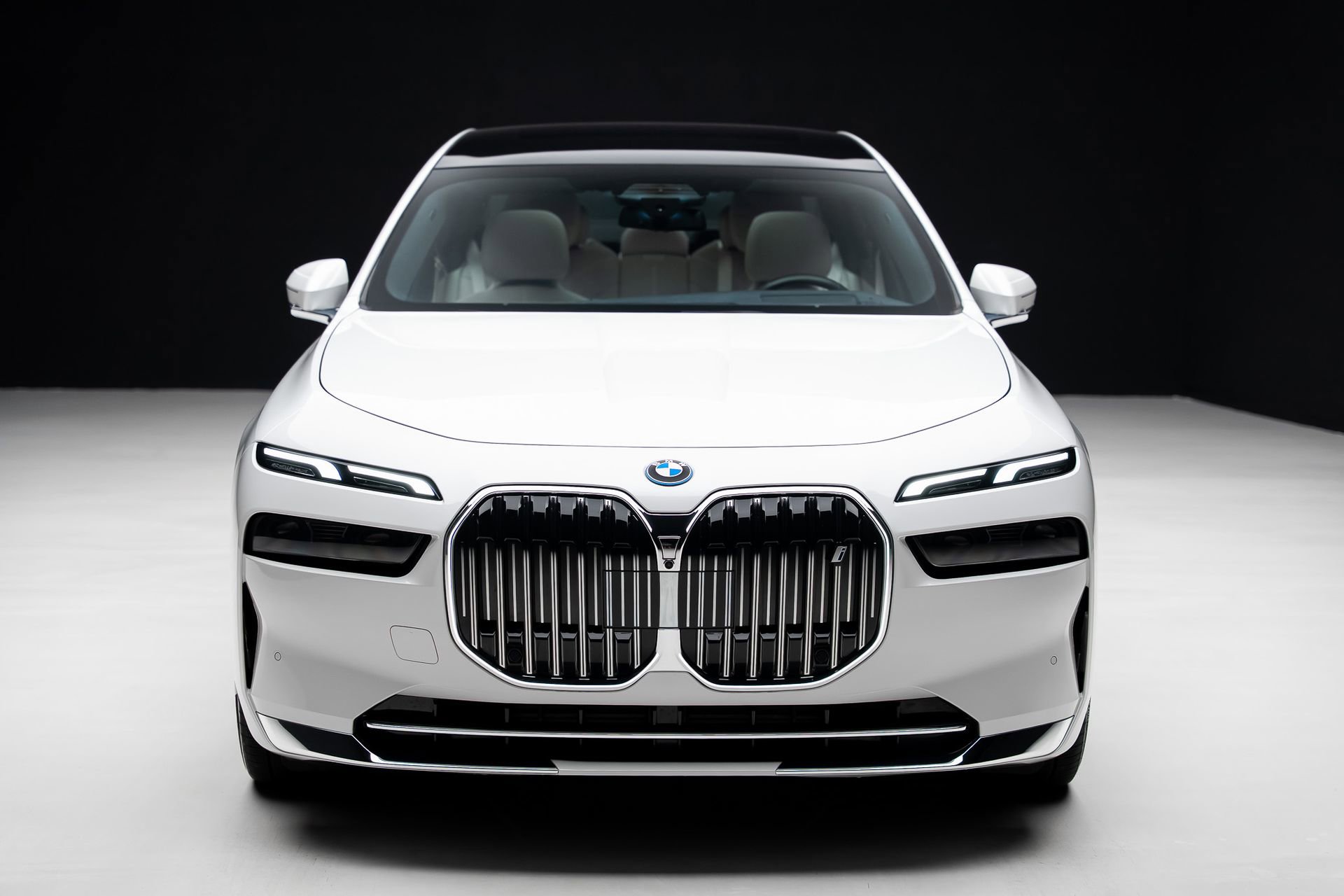 Used 2024 BMW i7 xDrive60 image 7